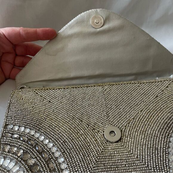Glint beaded jeweled silver platinum evening bag clutch - Picture 9 of 16
